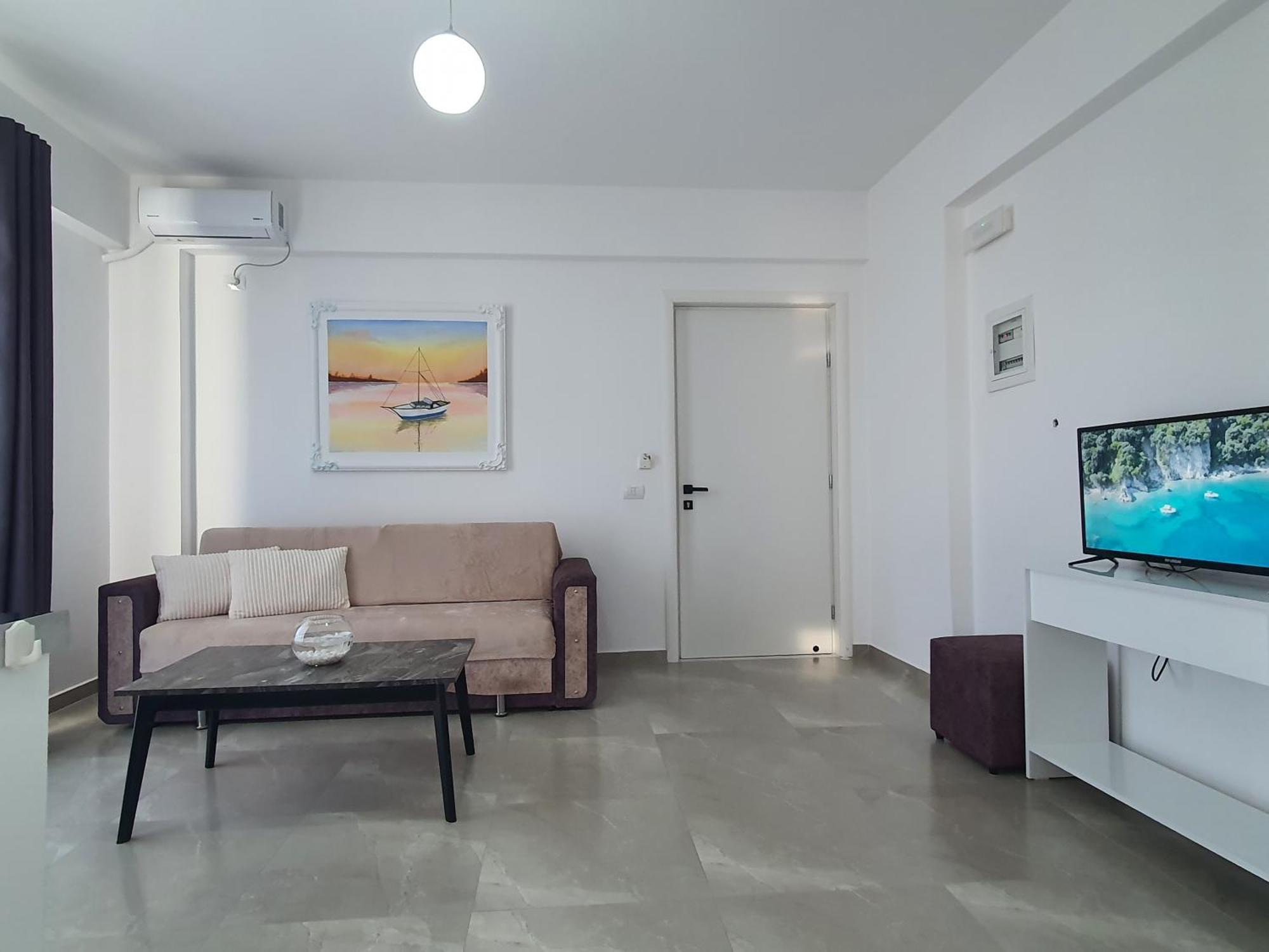 Flore Rooms Sarandë エクステリア 写真