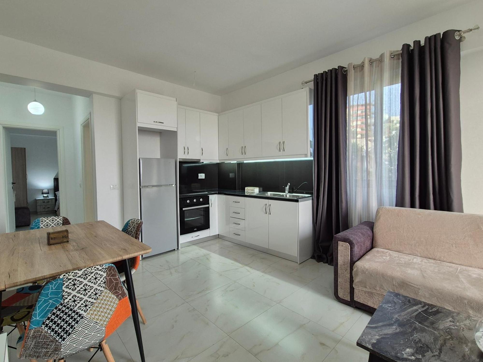 Flore Rooms Sarandë エクステリア 写真
