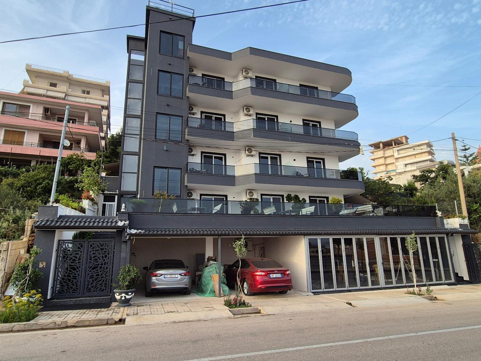 Flore Rooms Sarandë エクステリア 写真