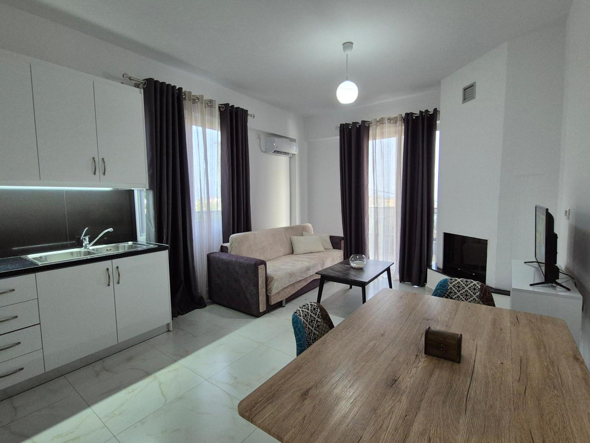 Flore Rooms Sarandë エクステリア 写真